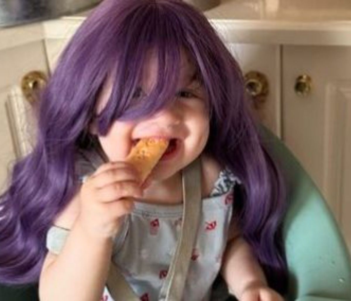 Κόρη γνωστής Ελληνίδας τραγουδίστριας η χαριτωμένη μπέμπα