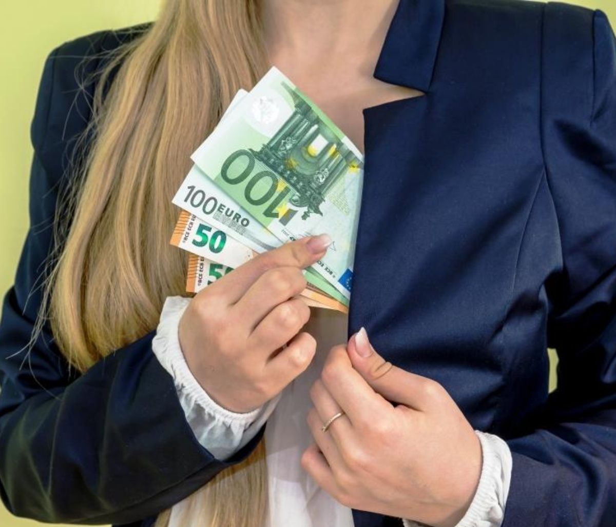 Οι γυναίκες του ζωδιακού που έχουν κρυφό κομπόδεμα