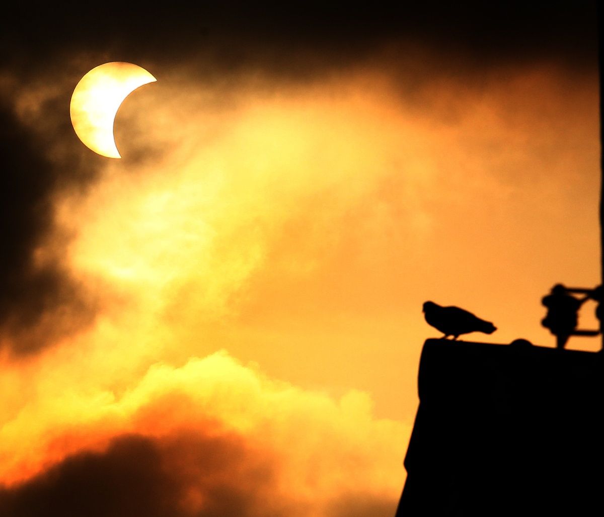 Ηλιακή έκλειψη στον Ζυγό: Αν θέλεις ειρήνη, προετοιμάσου για πόλεμο!