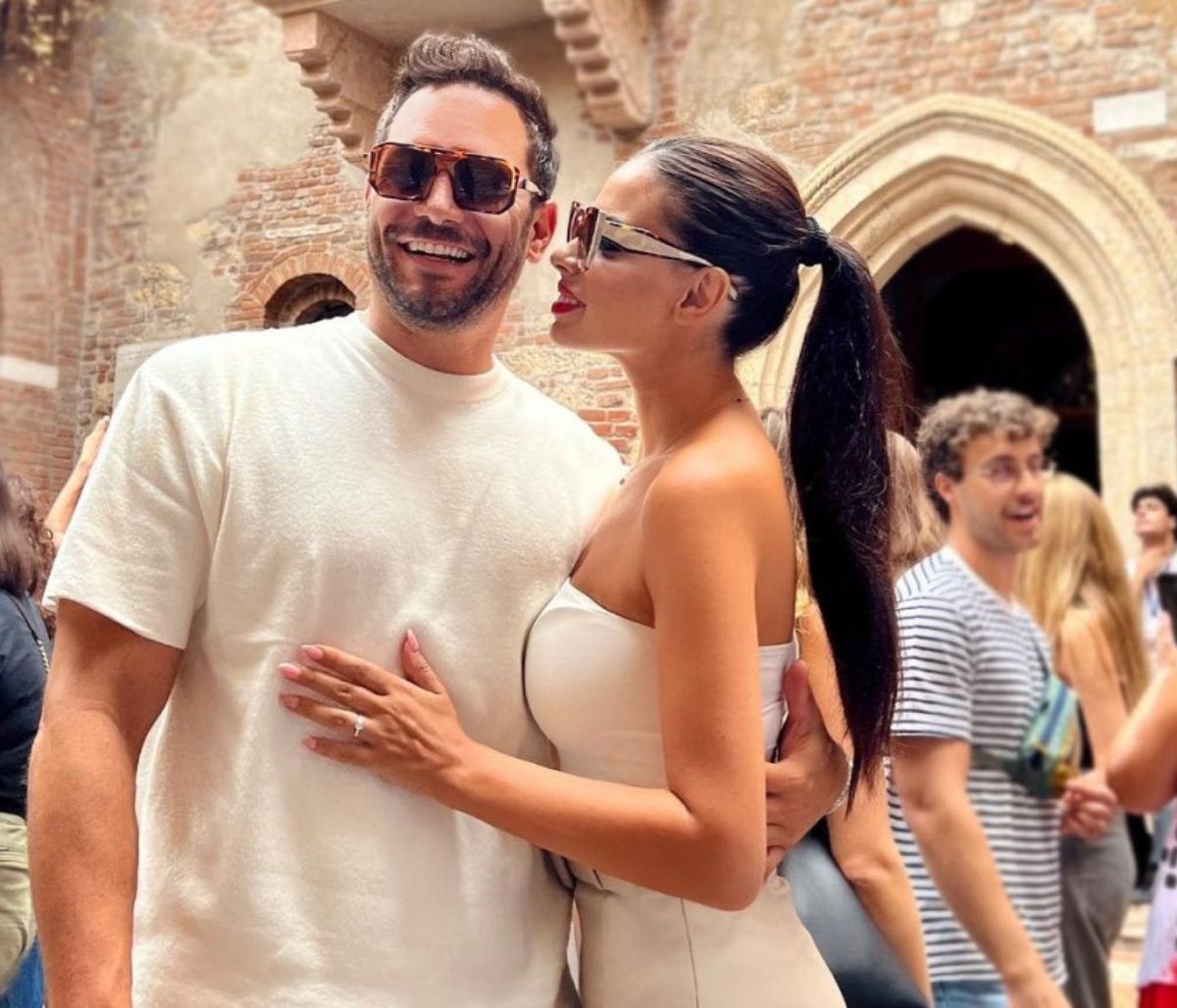 Ζησάκης: Το πάρτι-υπερπαραγωγή για τη σύζυγό του & το τρυφερό φιλί