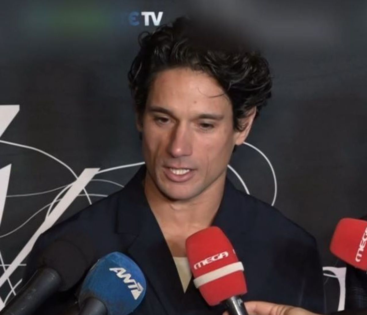 Πάνος Βλάχος κατά δημοσιογράφων: «Ελπίζω να μη λερώσετε τη στιγμή μου»