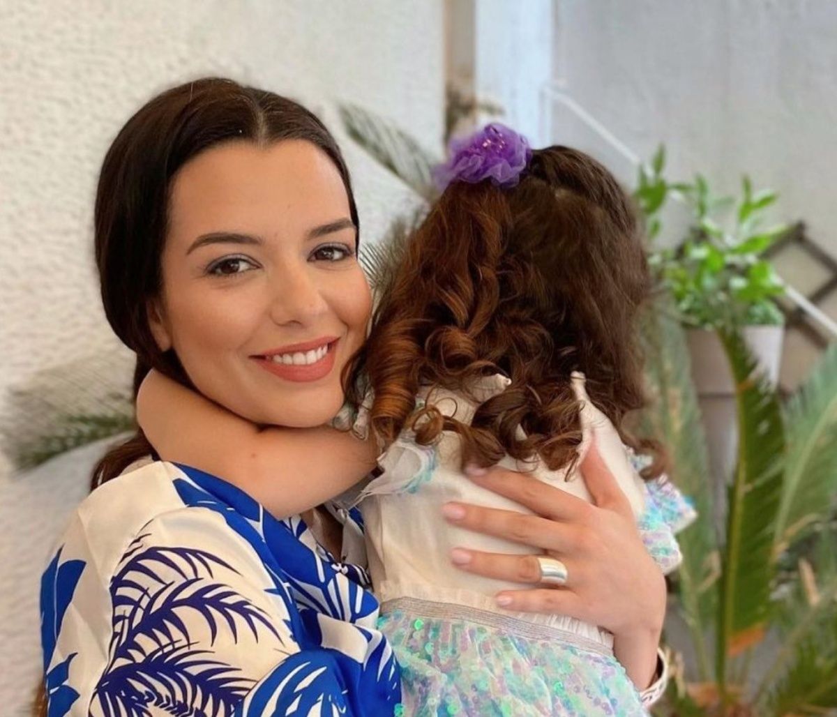 Νικολέττα Ράλλη: Η νέα ανάρτηση με την κόρη της στον Πλάτανο Αχαΐας