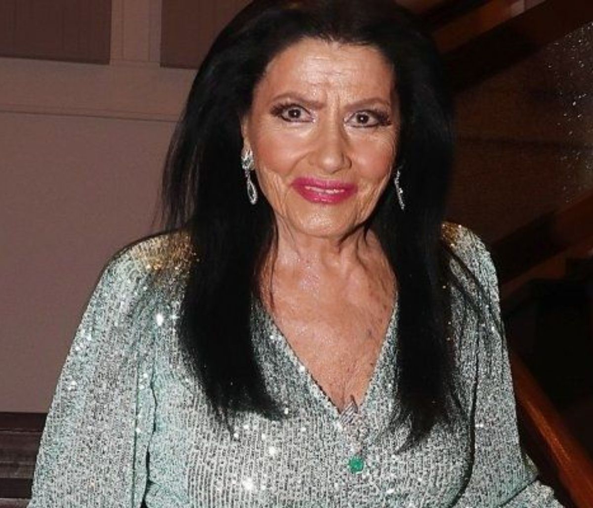 Ζωζώ Σαπουντζάκη: « Την κράτησαν σε Μονάδα Εντατικής Θεραπείας»