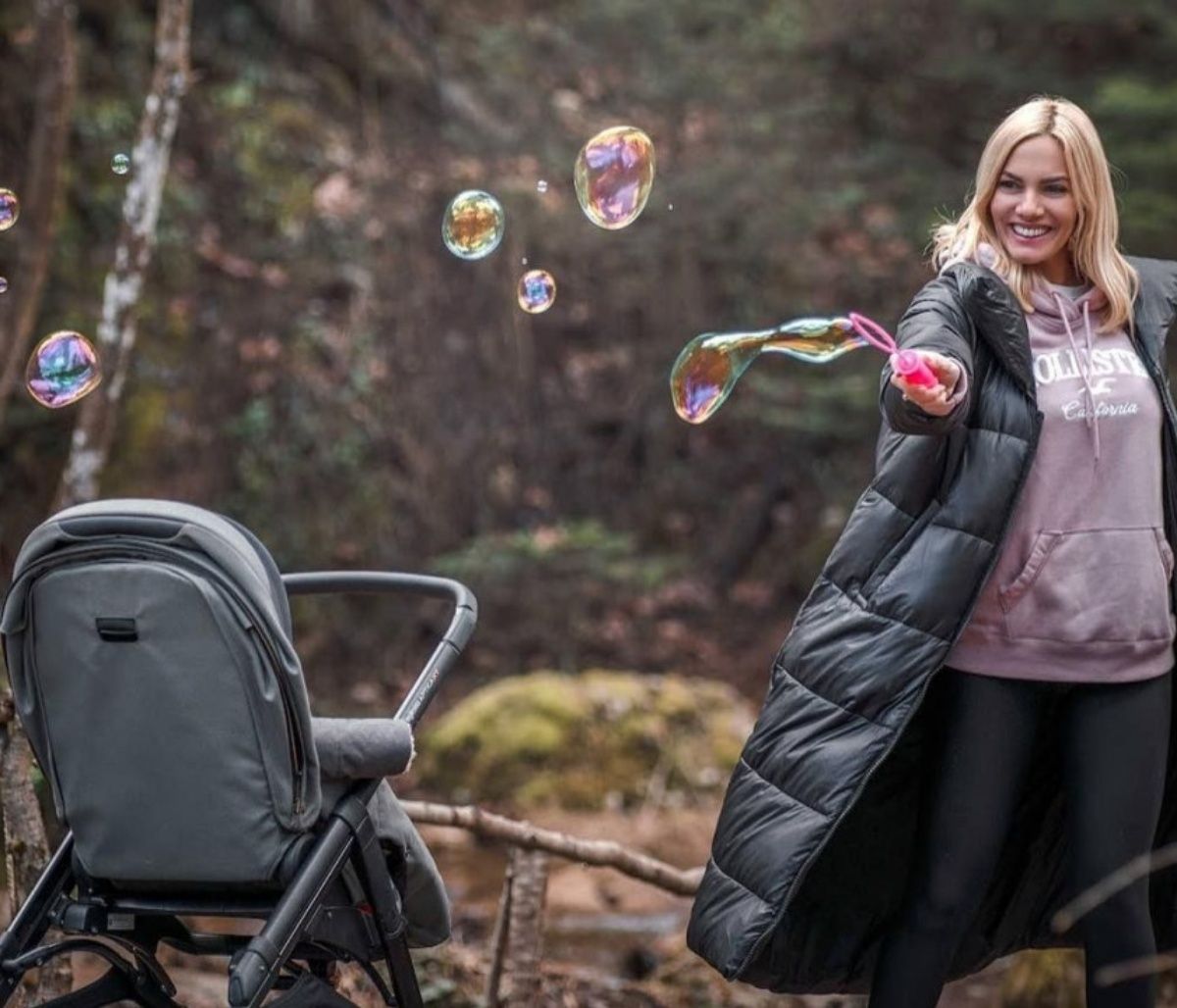 Ιωάννα Μαλέσκου: Επισκέφτηκε με την κόρη της το πάρκο της Παύλιανης