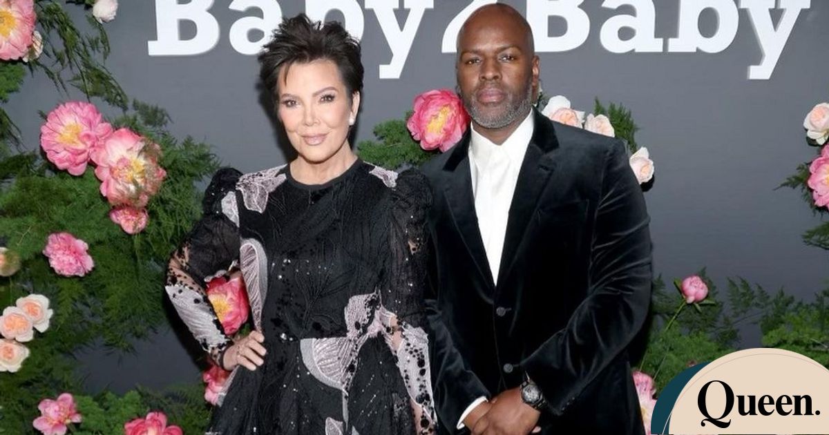 Η Kris Jenner πόζαρε με μονόπετρο και πυροδότησε τις φήμες αρραβώνων με ...