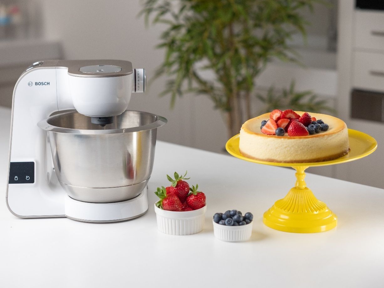 Μερικές φορές αυτό που χρειάζεται η παρέα για να γίνει viral είναι ένα τέλειο cheesecake