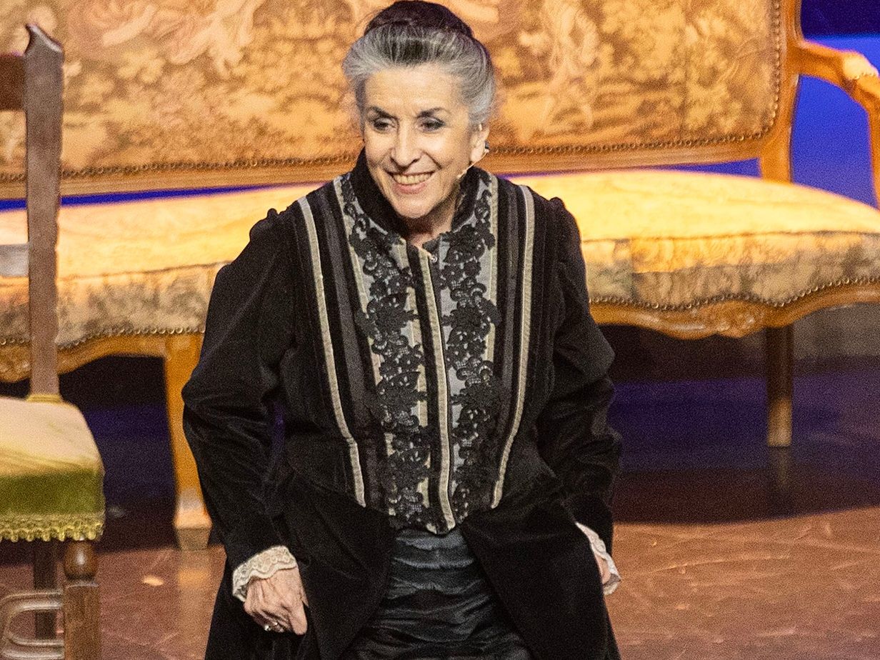 Νένα Μεντή: Η αποθεωτική εξομολόγηση για το εγγόνι της και η «παράταση ζωής» κάθε γιαγιάς