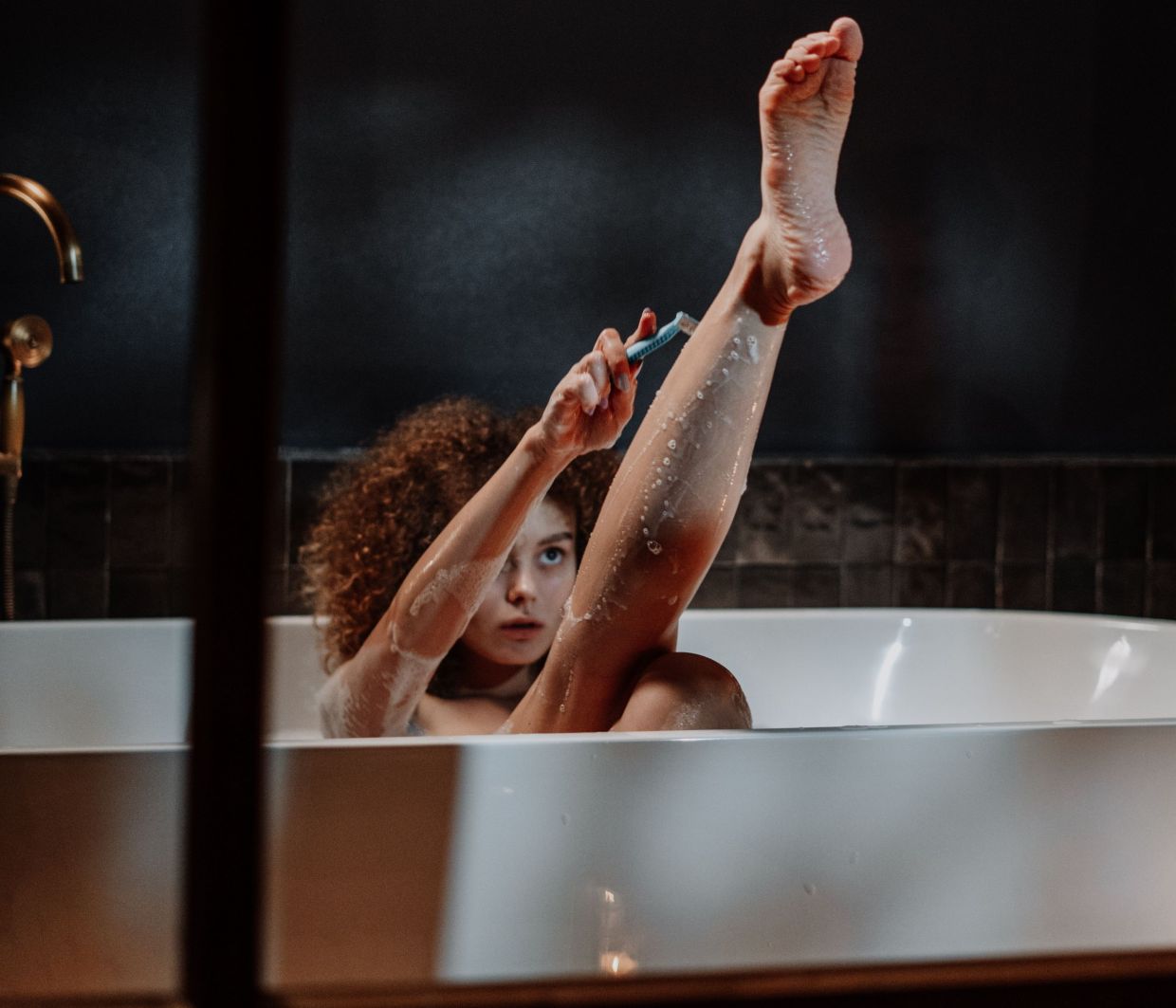 5 tips για να απαλλαγείς από τους ερεθισμούς μετά το ξύρισμα (+πώς θα το κάνεις σωστά next time)