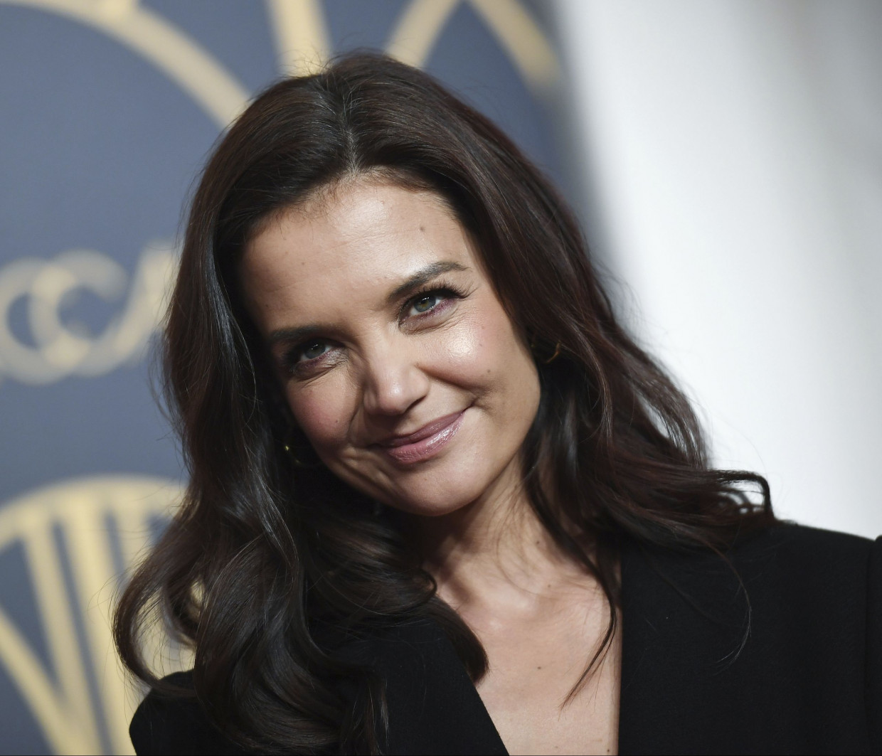 Είναι η Katie Holmes ή η Suri Cruise; Η φωτογραφία που κάνει τον γύρο του κόσμου