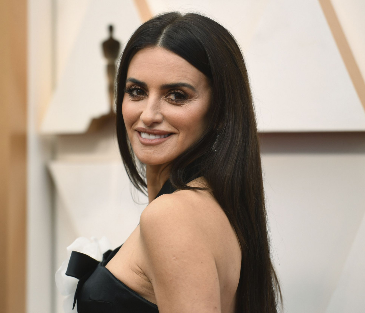 Η Penelope Cruz υποδέχεται την άνοιξη με ένα super hot κούρεμα
