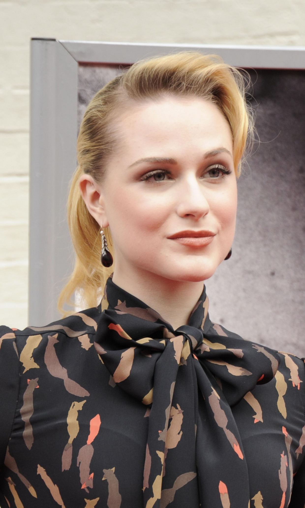 Οι ανεξάντλητες επιλογές της Evan Rachel Wood