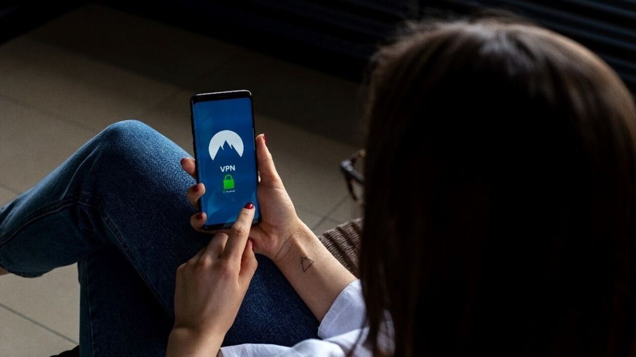 Τα χαρακτηριστικά που πρέπει να έχει το smartphone μας για να απολαμβάνουμε ασφάλεια κάθε μέρα