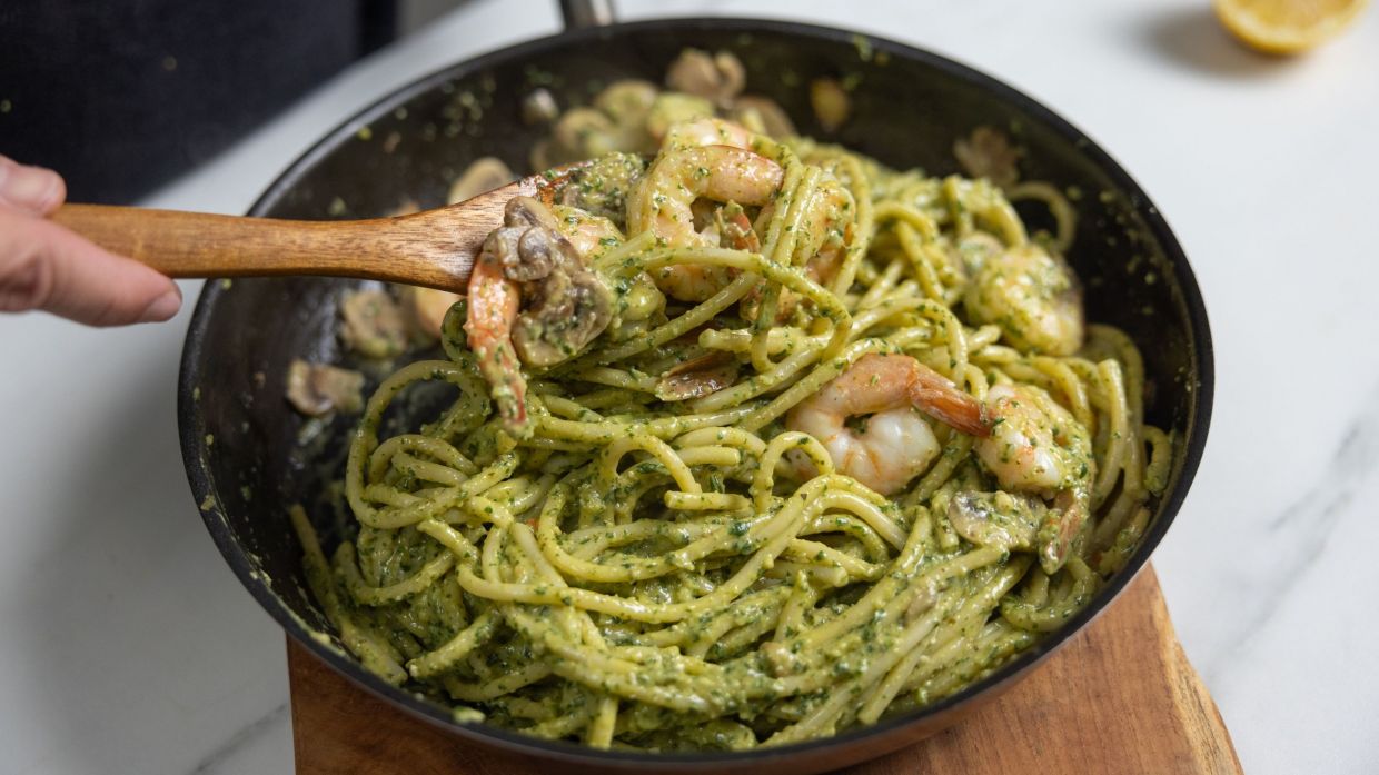 Η μακαρονάδα θαλασσινών με μανιτάρια που θα δώσει καλοκαιρινή γεύση στη νηστεία