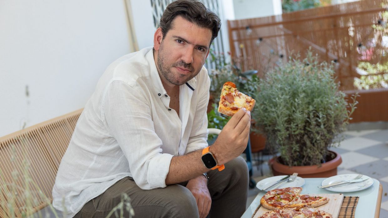 Ραντεβού στο μπαλκόνι; Είσαι 7 λεπτά μακριά από την πιο τέλεια, τραγανή και αφράτη Pizza