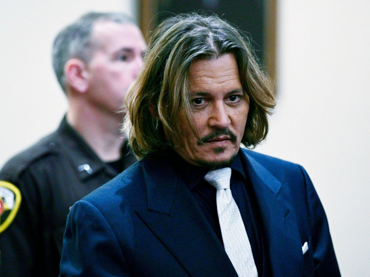 Η αδερφή του Johnny Depp σκιαγραφεί ένα χειριστικό προφίλ της Amber Heard στη δίκη