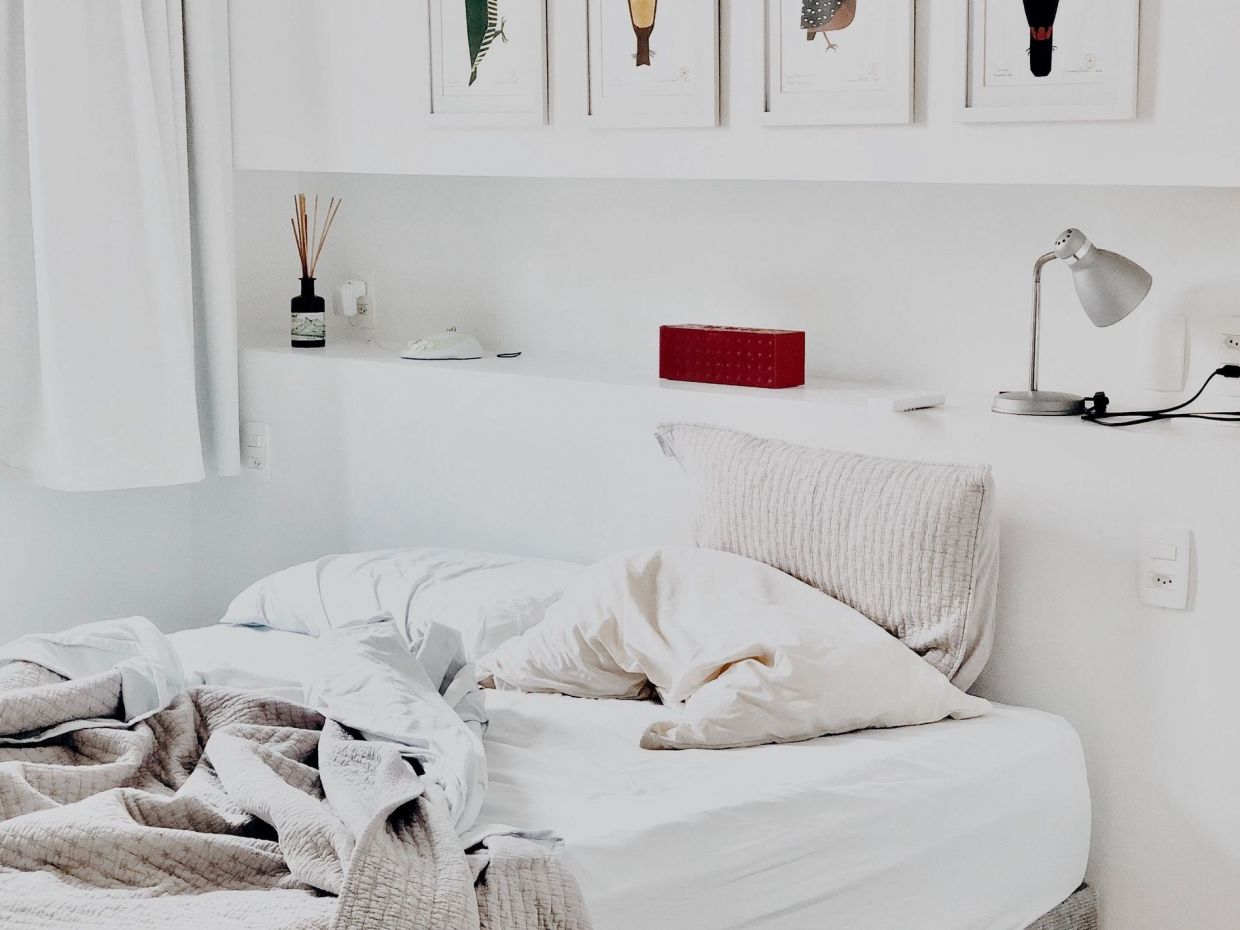 Πόσοι νομίζεις ότι χωράνε στο κρεβάτι σου;