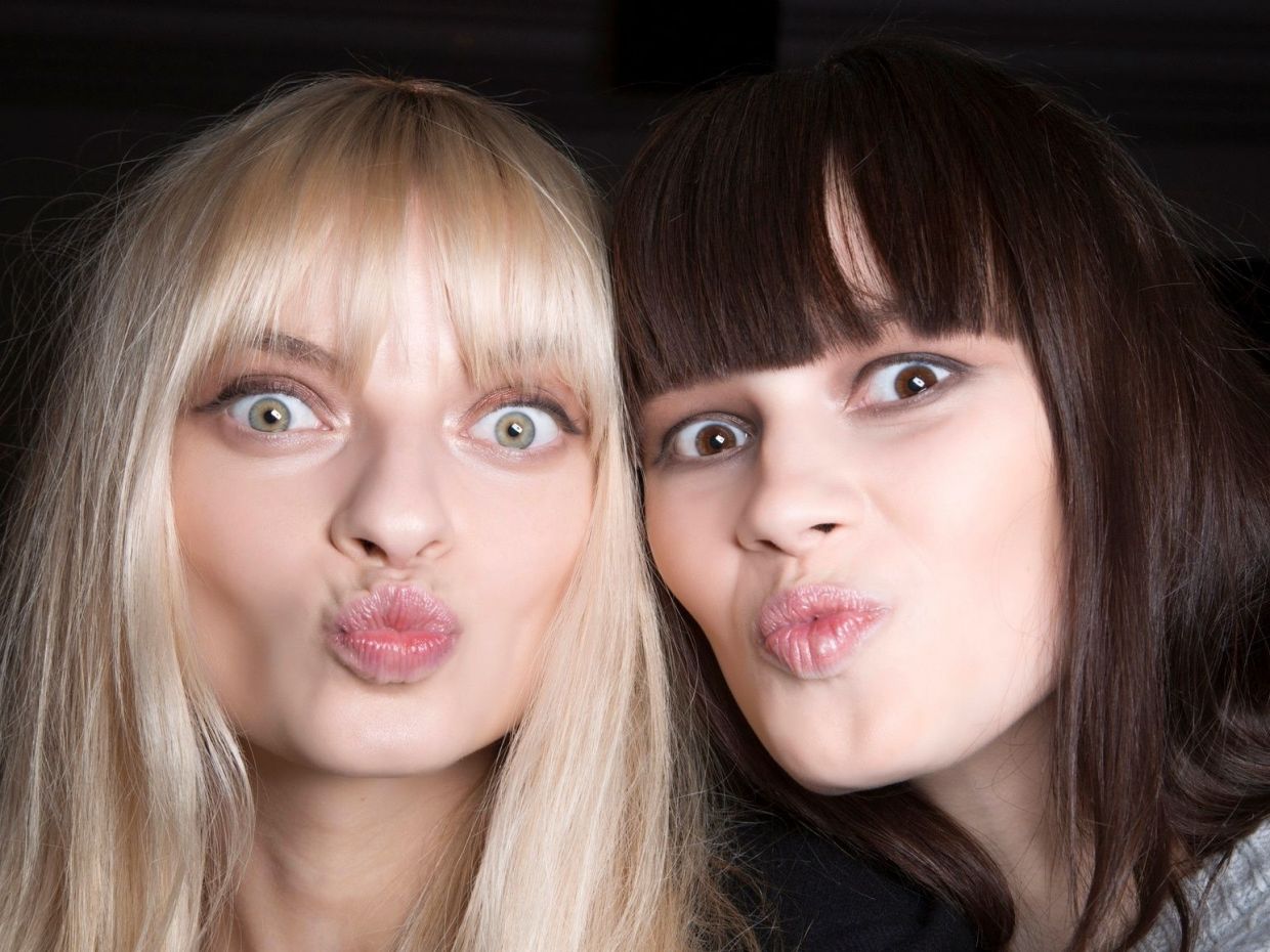 10 καφέ μολύβια ματιών για σένα που δεν θες το «σκληρό» μαύρο