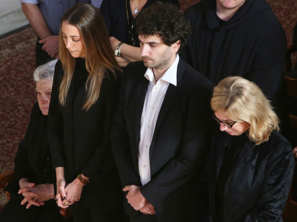 Όλοι λύγισαν με τα λόγια του Γιώργου Λιάνη στο τελευταίο «αντίο» στον Κώστα Χαρδαβέλλα