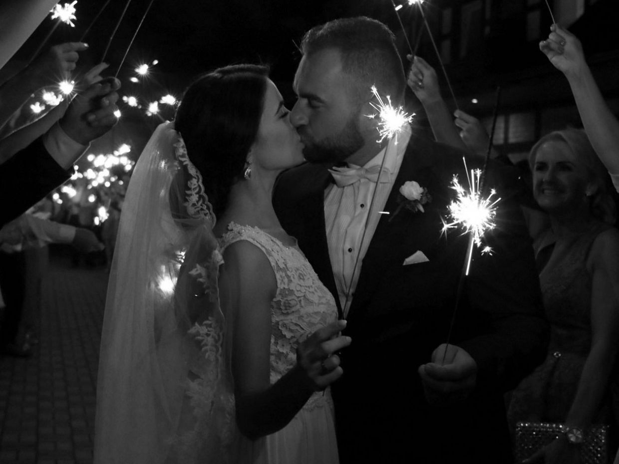 Πώς ο γάμος μπορεί να ισχυροποιήσει την σχέση σου, σύμφωνα με τον ειδικό