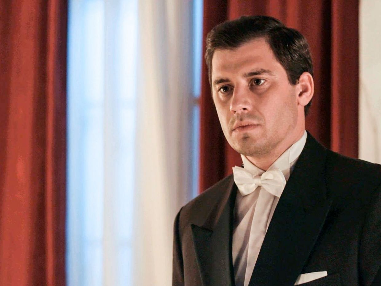 Grand Hotel: Ο Γιώργος Αμούτζας φεύγει και ο Λεωνίδας Κακούρης με τον Τάσο Λέκκα εισβάλλουν