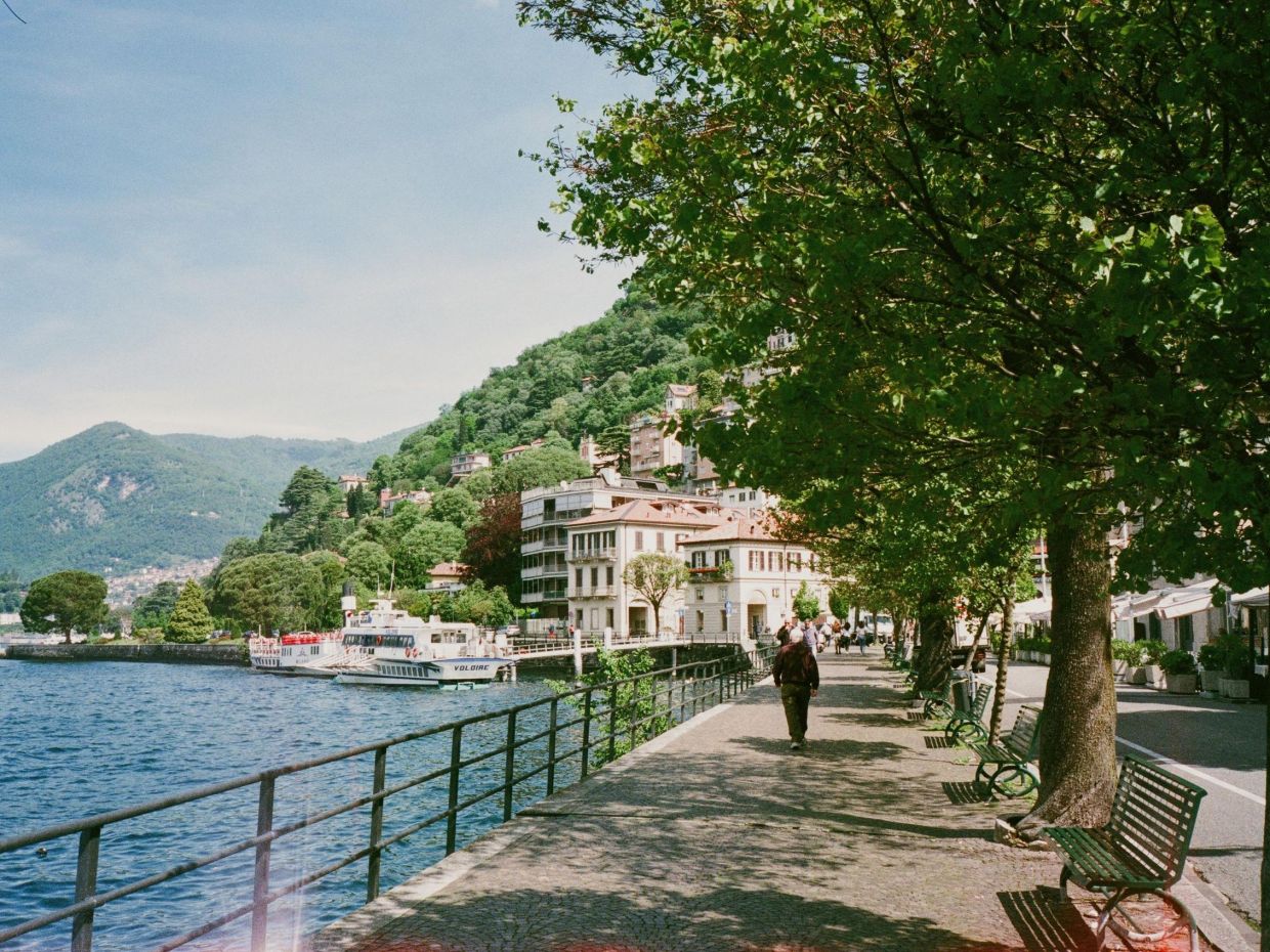 Λισαβόνα, Λίμνη Κόμο και άλλοι 10 προορισμοί σε Ελλάδα και εξωτερικό που θα επισκεφθείς την άνοιξη 