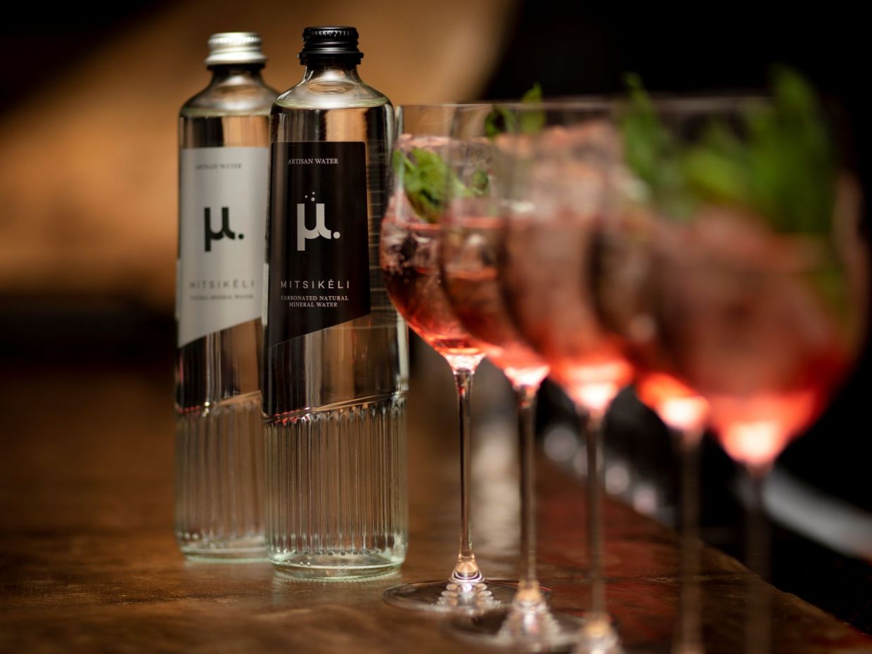 Το μ. Artisan Water συνοδεύει την υψηλή γαστρονομία στο 9ο Dine Athens Restaurant Week