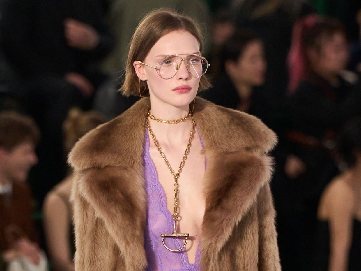 Jawline bob: Το κούρεμα που κυριάρχησε στα catwalks της Εβδομάδας Μόδας του Μιλάνου