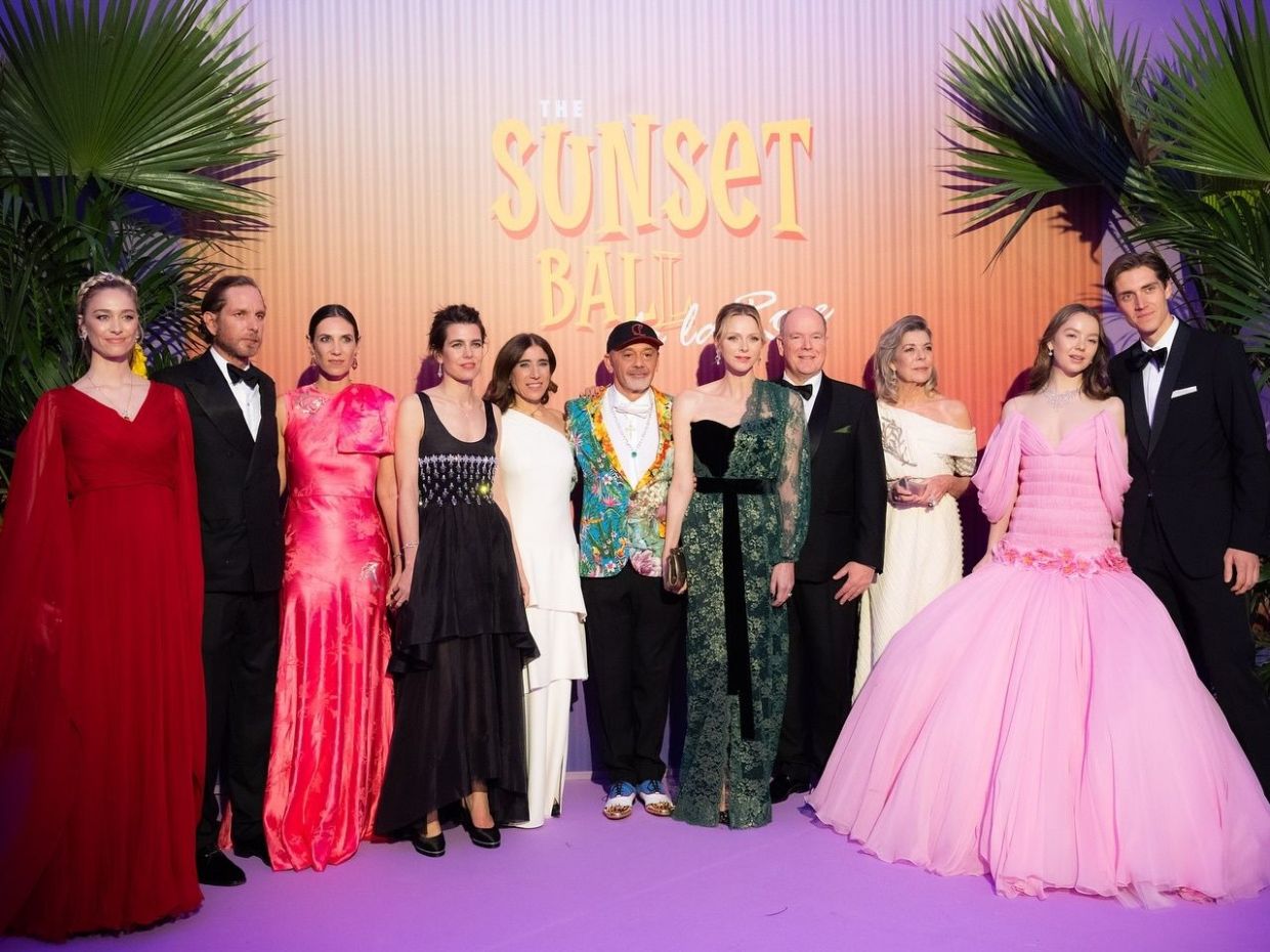 Χορός των Ρόδων 2025: Μια βραδιά με χρώματα της Καραϊβικής και απεριόριστη κομψότητα