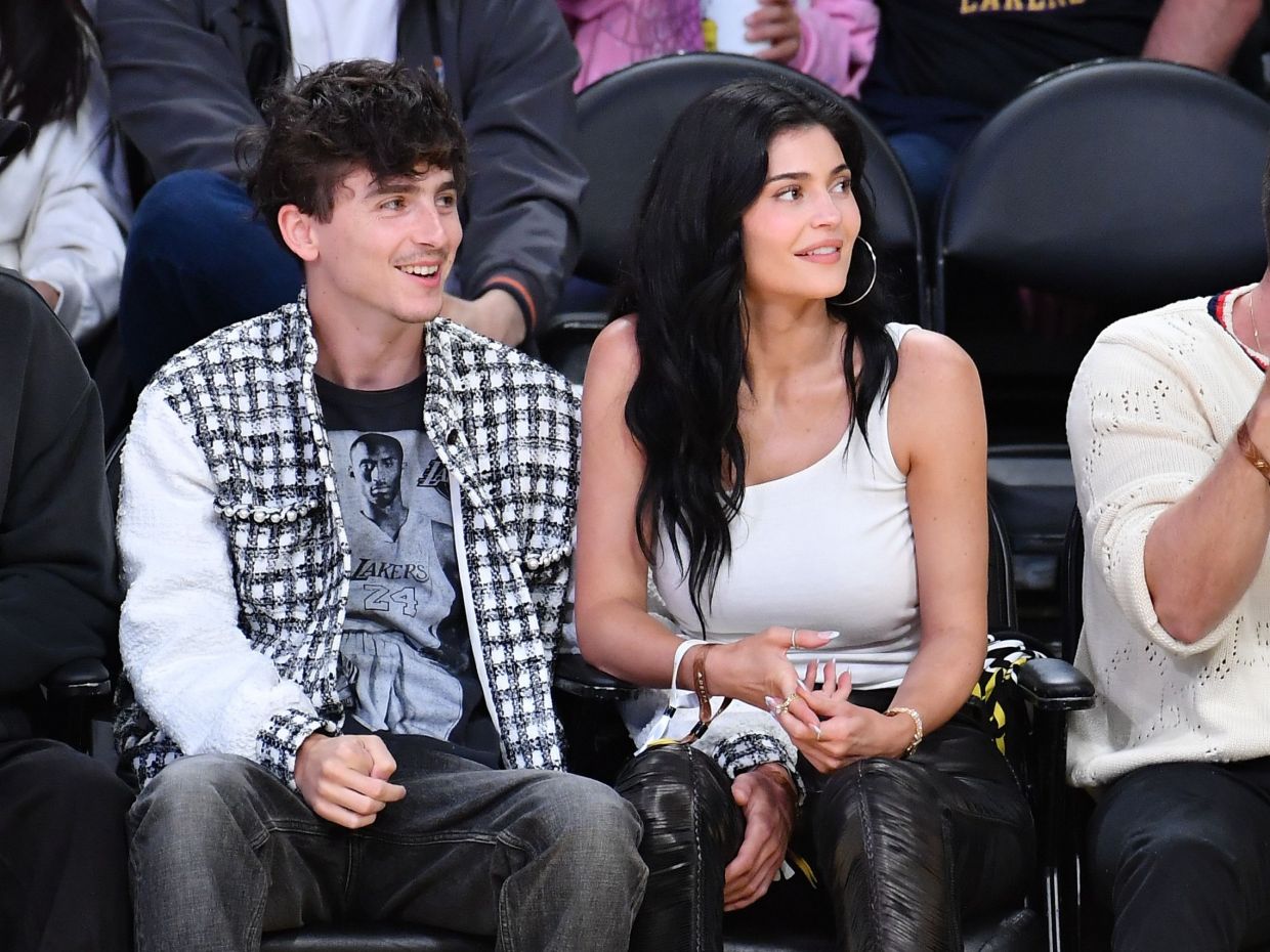 Όταν το bold glam συναντά το effortless cool - Kylie και Timothée επαναπροσδιορίζουν το Gen Z style