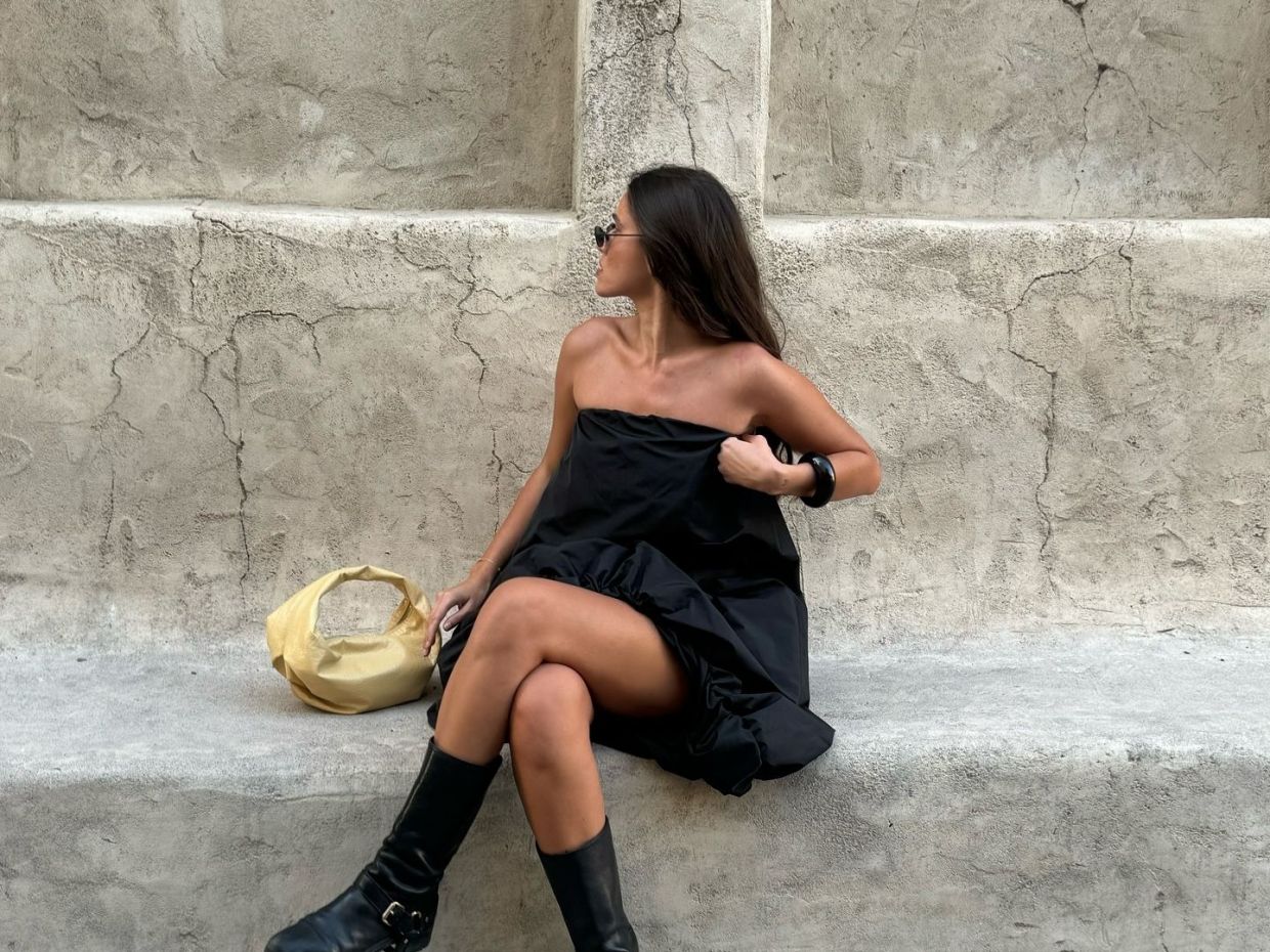 Δεν θα χρειαστείς τίποτα άλλο - Με 8 ρούχα και αξεσουάρ μπορείς να ντυθείς όλο τον Μάιο