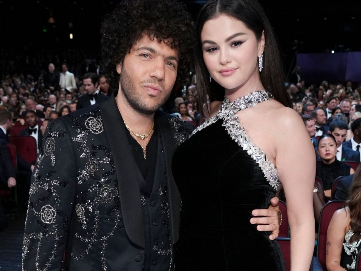 Είναι όντως ο Benny Blanco ο τέλειος αρραβωνιαστικός; H έξοδος με τη φίλη της Selena & το unfollow