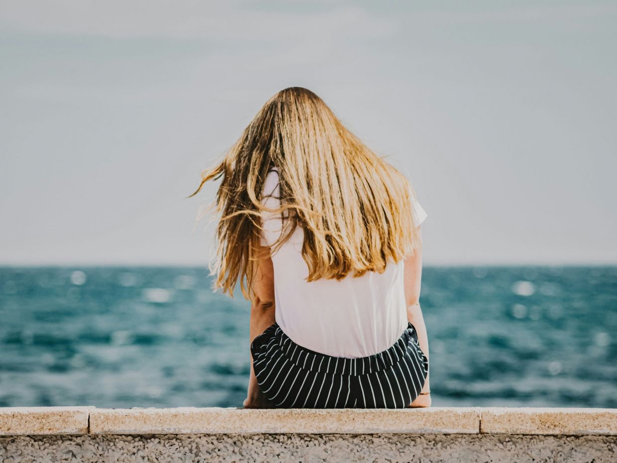 «Ένιωθα συνεχώς κουρασμένη και χωρίς κίνητρα, μέχρι που υιοθέτησα αυτές τις 7 καθημερινές συνήθειες»