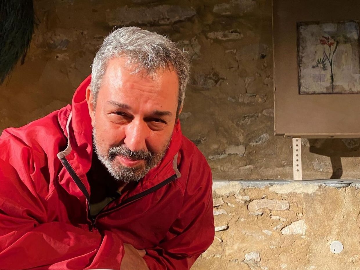 Πώς ο Χρήστος Χατζηπαναγιώτης στη Γη της ελιάς θα μετατραπεί στον πιο σκοτεινό ρόλο ως Σήφης