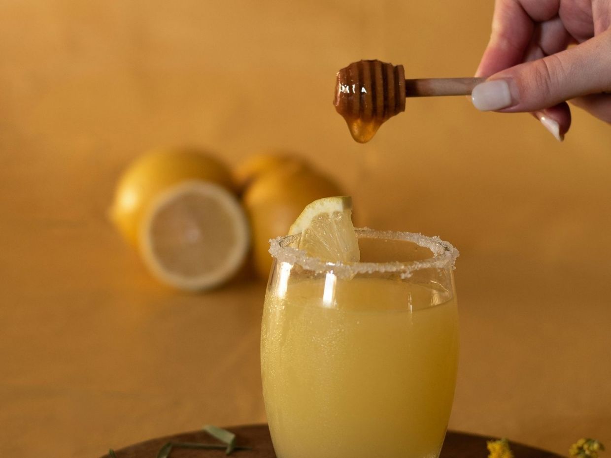 Φυσικό βραδινό ρόφημα: πώς να ξεπρηστεί η κοιλιά σου σε 3 ημέρες