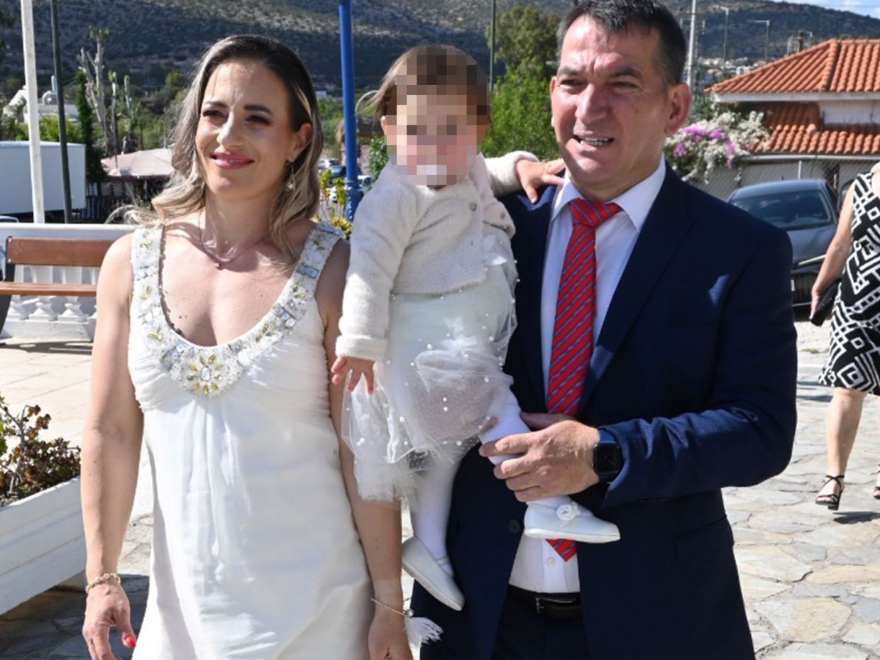 Ο Πύρρος Δήμας και η Αφροδίτη Σκαφίδα βάφτισαν την κόρη τους Ελευθερία και ο λόγος ήταν ξεχωριστός