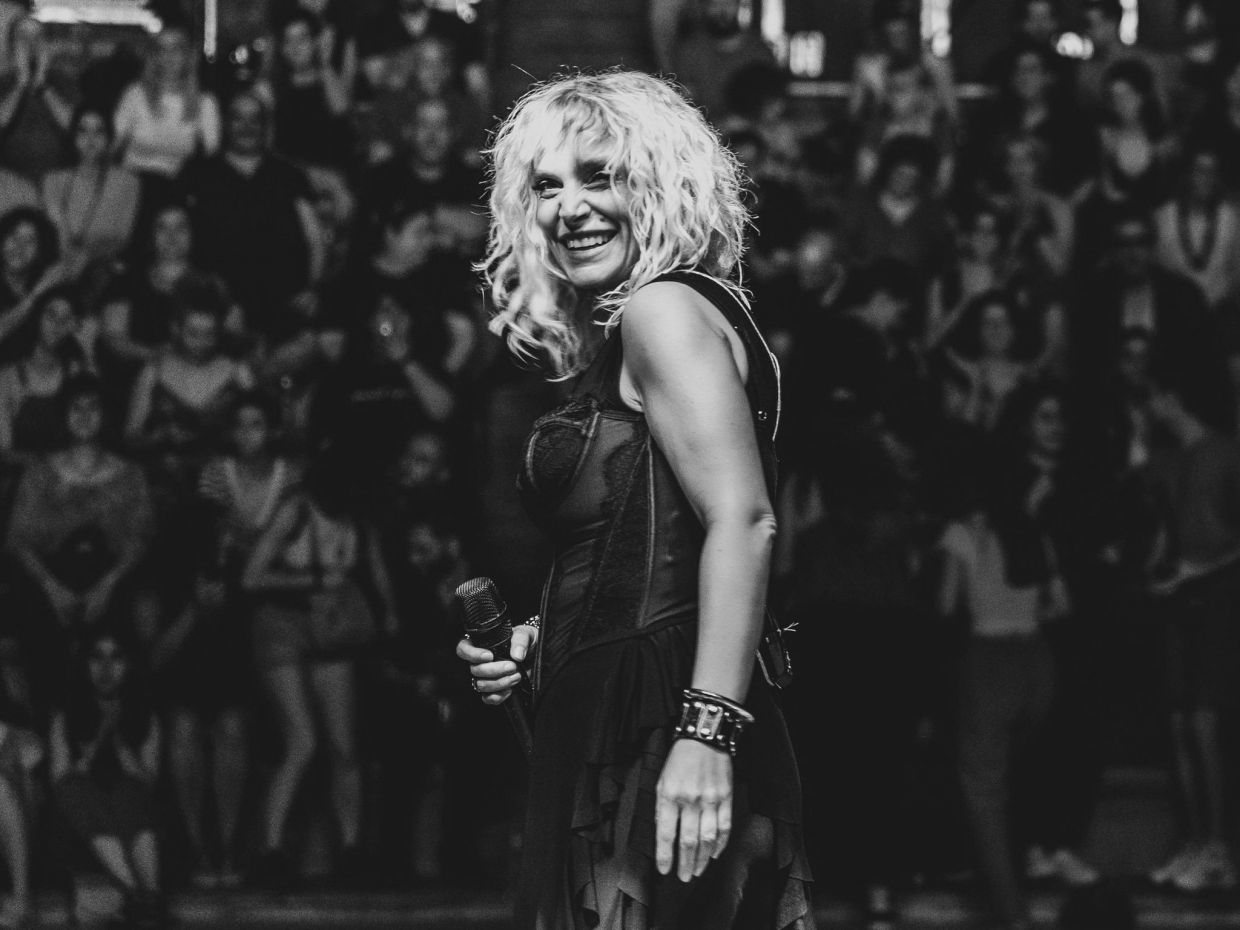 «Αλλά-ΖΩ»: Η Ελεωνόρα Ζουγανέλη στο ΔΕΗ Θέατρο Άλσος τη Δευτέρα 16 Ιουνίου
