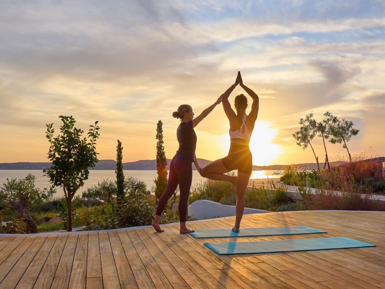 Retreats και φεστιβάλ με διάσημους guests αποθεώνουν το wellness στα ωραιότερα resorts της χώρας