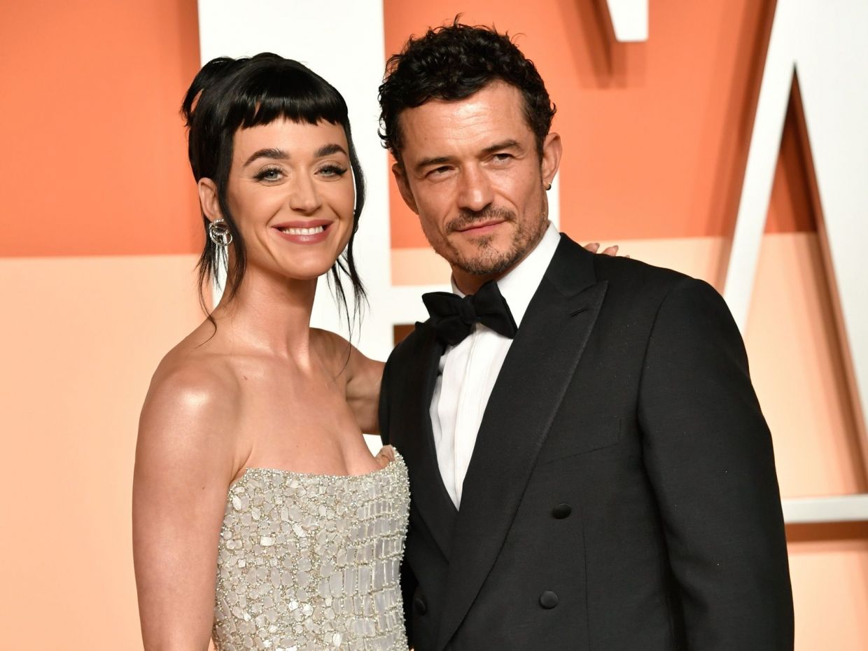 Η Katy Perry και ο Orlando Bloom αποφάσισαν να χωρίσουν μετά από σχεδόν 10 χρόνια μαζί