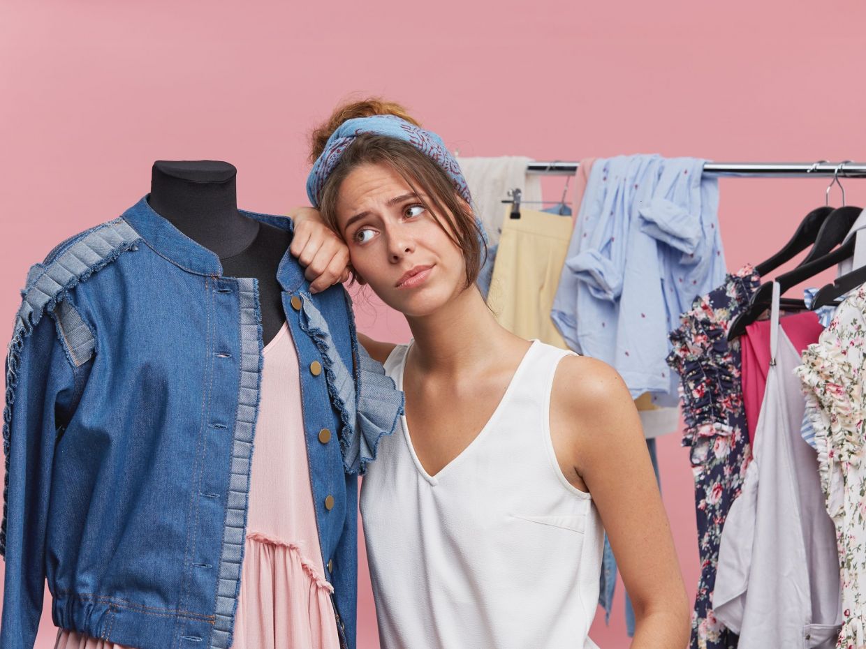 Το πιο φυσικό μυστικό για να μυρίζει τέλεια η ντουλάπα χωρίς χημικά κρύβεται στη σοφία της κουζίνας