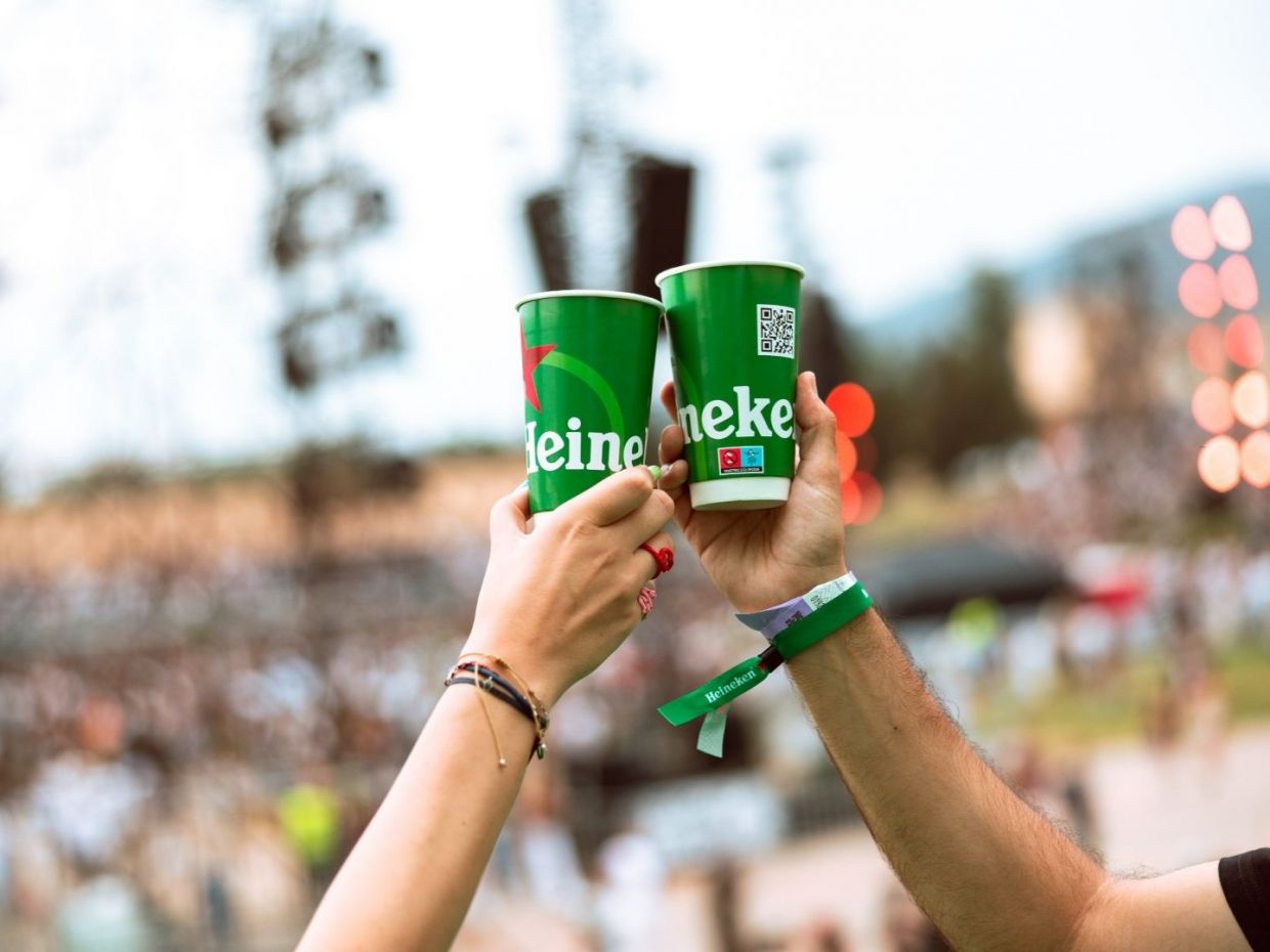 Η Heineken® παρουσιάζει την εφαρμογή The Boring Mode. Λιγότερα στο τηλέφωνο. Περισσότερα στη ζωή.