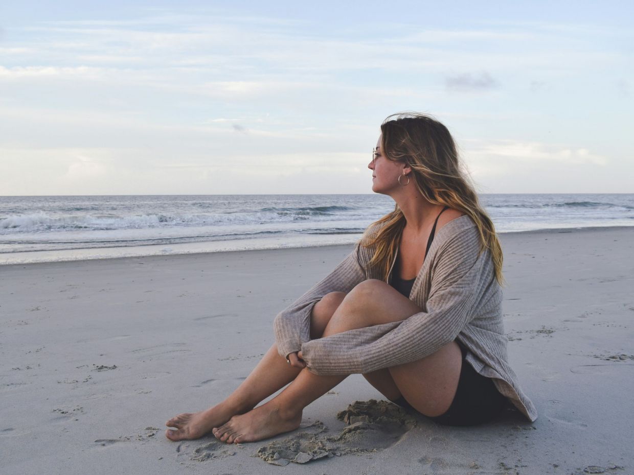 8 συμπεριφορές που προέρχονται από την παιδική παραμέληση - όχι από την προσωπικότητά σου