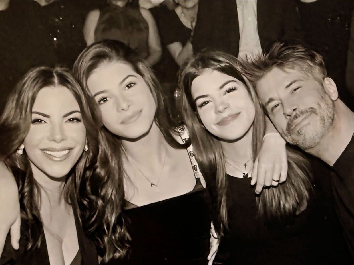 Η Λιόνα Βαρθακούρη έχει γενέθλια και ο μπαμπάς Χάρης «κλαίει» που τη γιορτάζει μόνος του