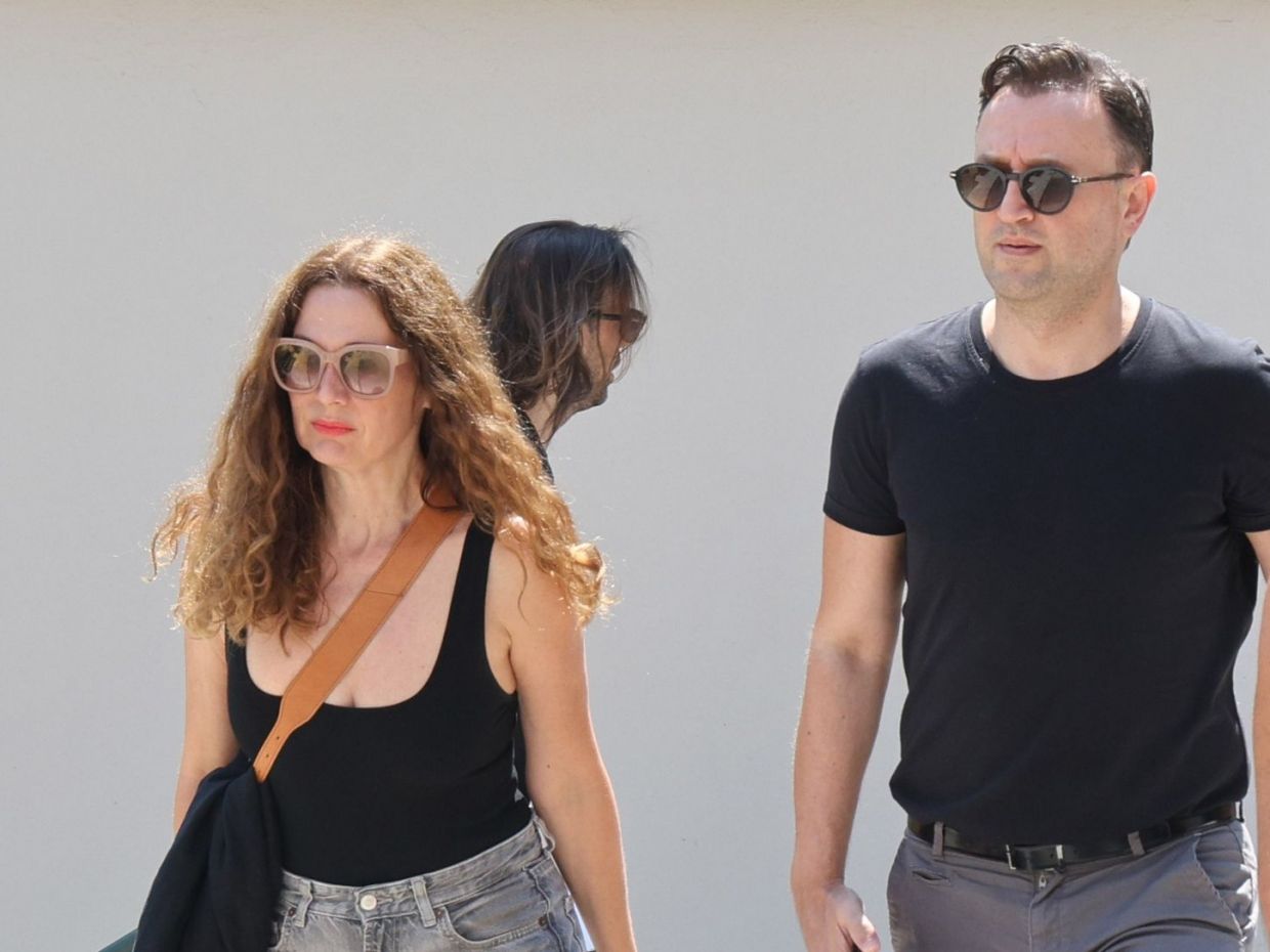 Το ύστατο αντίο στον Γεράσιμο Μιχελή: Τα συγκινητικά λόγια, η ομάδα του Παρά Πέντε και οι απουσίες