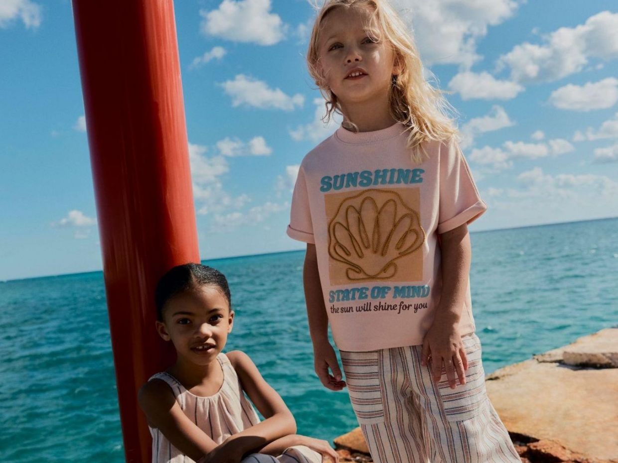 Marks & Spencer | Μια συλλογή αφιερωμένη στη φωτεινότητα της παιδικής ανεμελιάς