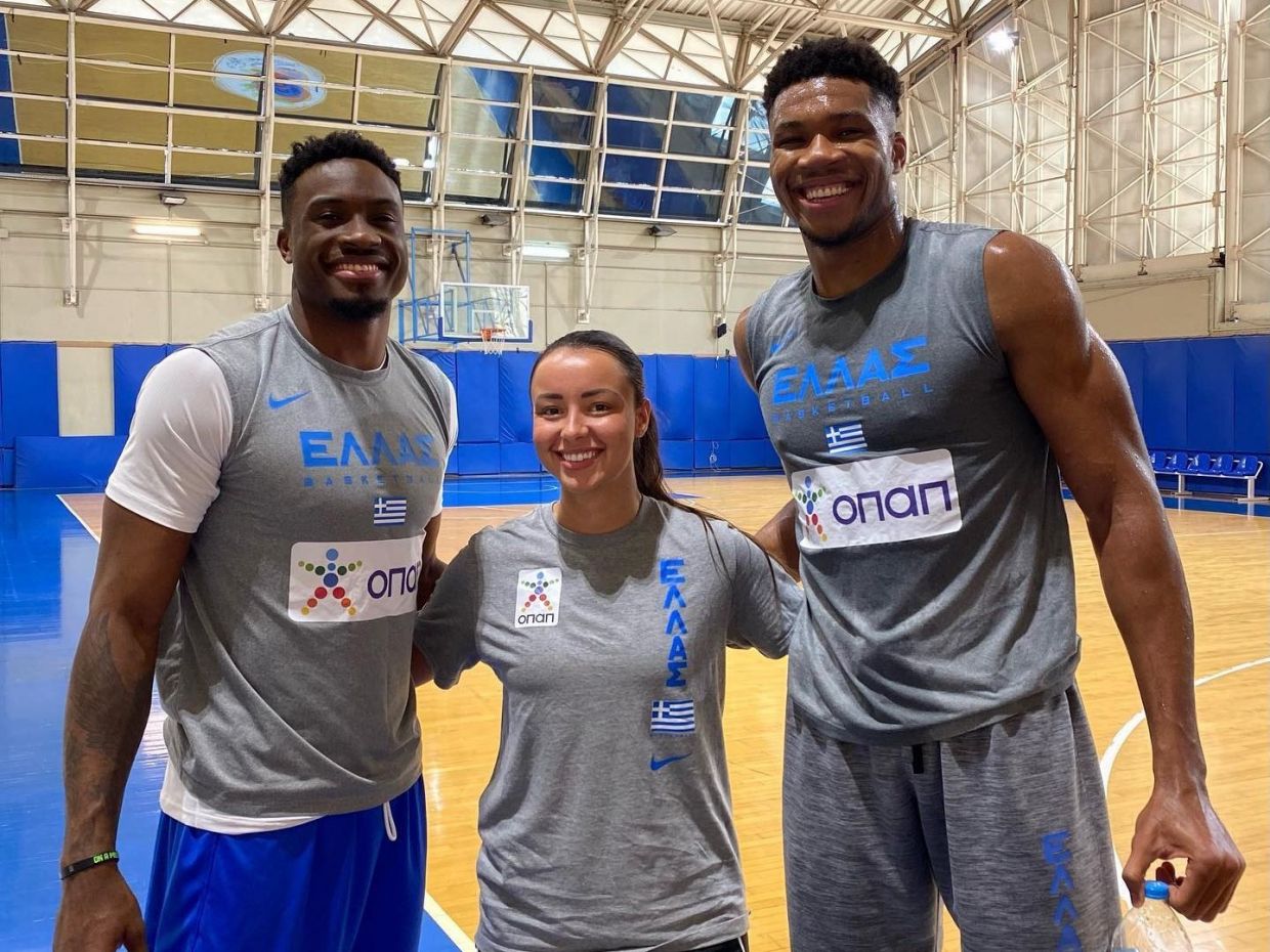 Από την Ελλάδα στη Βραζιλία, η Jelena Todorovic γράφει ιστορία ως η 1η γυναίκα προπονήτρια μπάσκετ