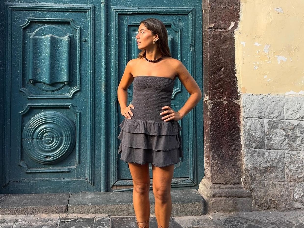 Mini obsession: Το must-have φόρεμα του καλοκαιριού είναι κοντό και πάντα στην μόδα - 10 επιλογές