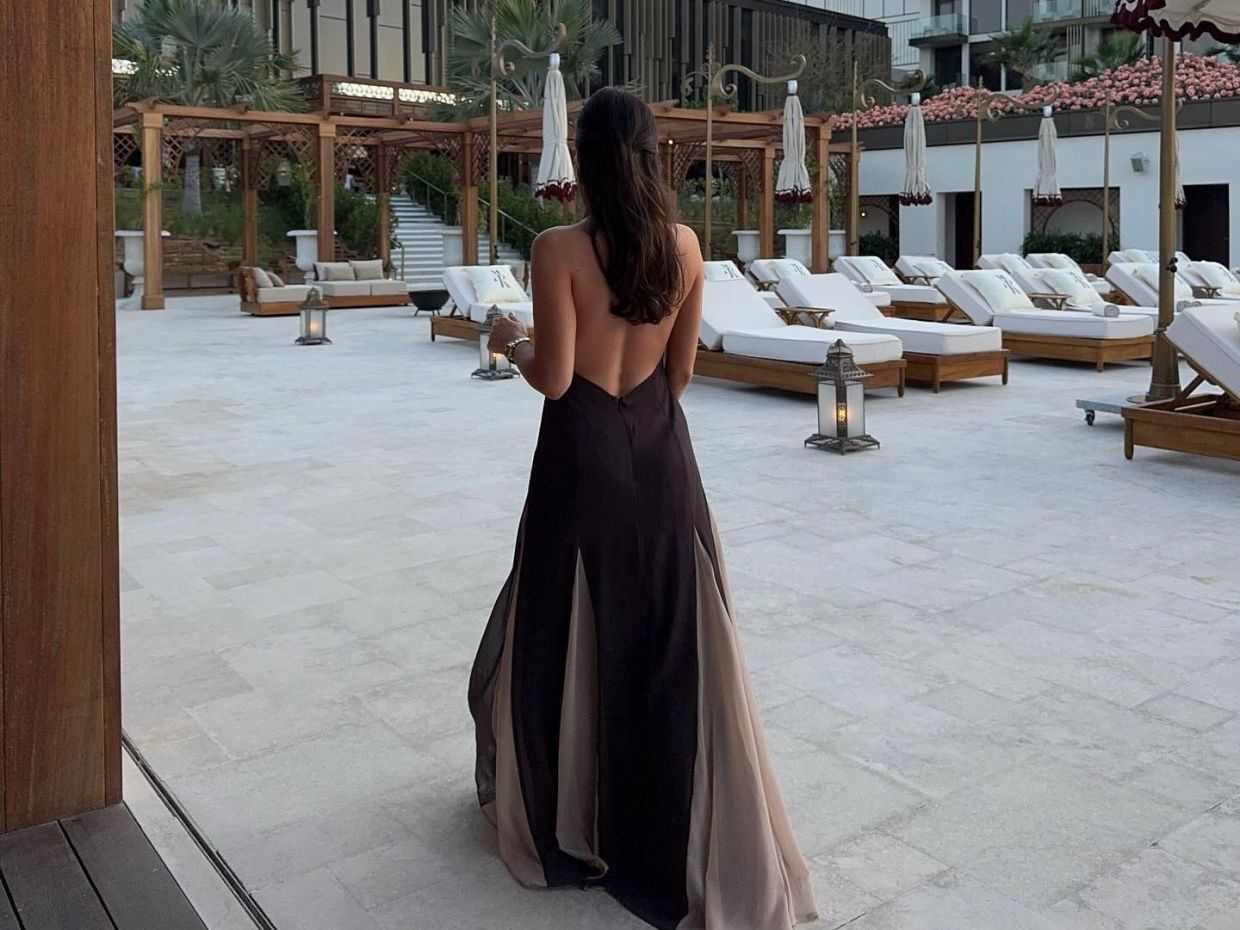 Maxi φορέματα: Το ιδανικό κομμάτι για stylish summer nights & σχέδια για να διαλέξεις