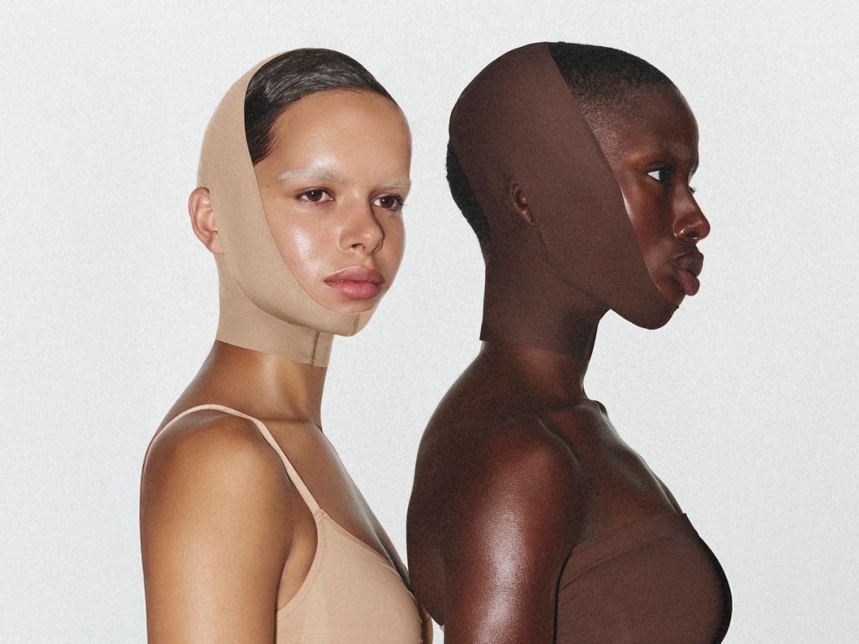 Shapewear προσώπου για σύσφιξη: Μήπως η Kim Kardashian το έχει παρακάνει;