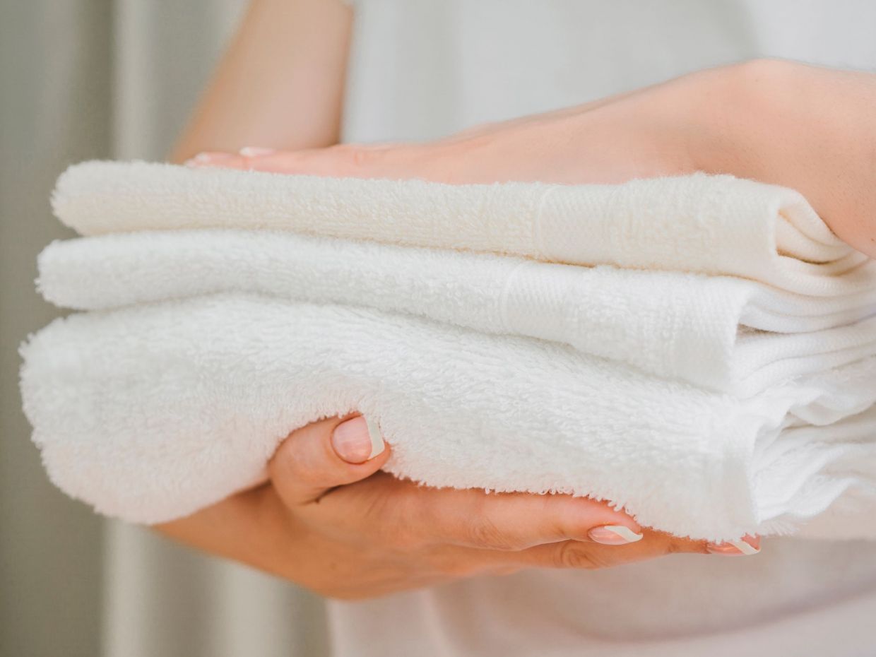 Το λάθος που κάνεις όταν πλένεις πετσέτες καταστρέφει και τις πετσέτες και το πλυντήριο