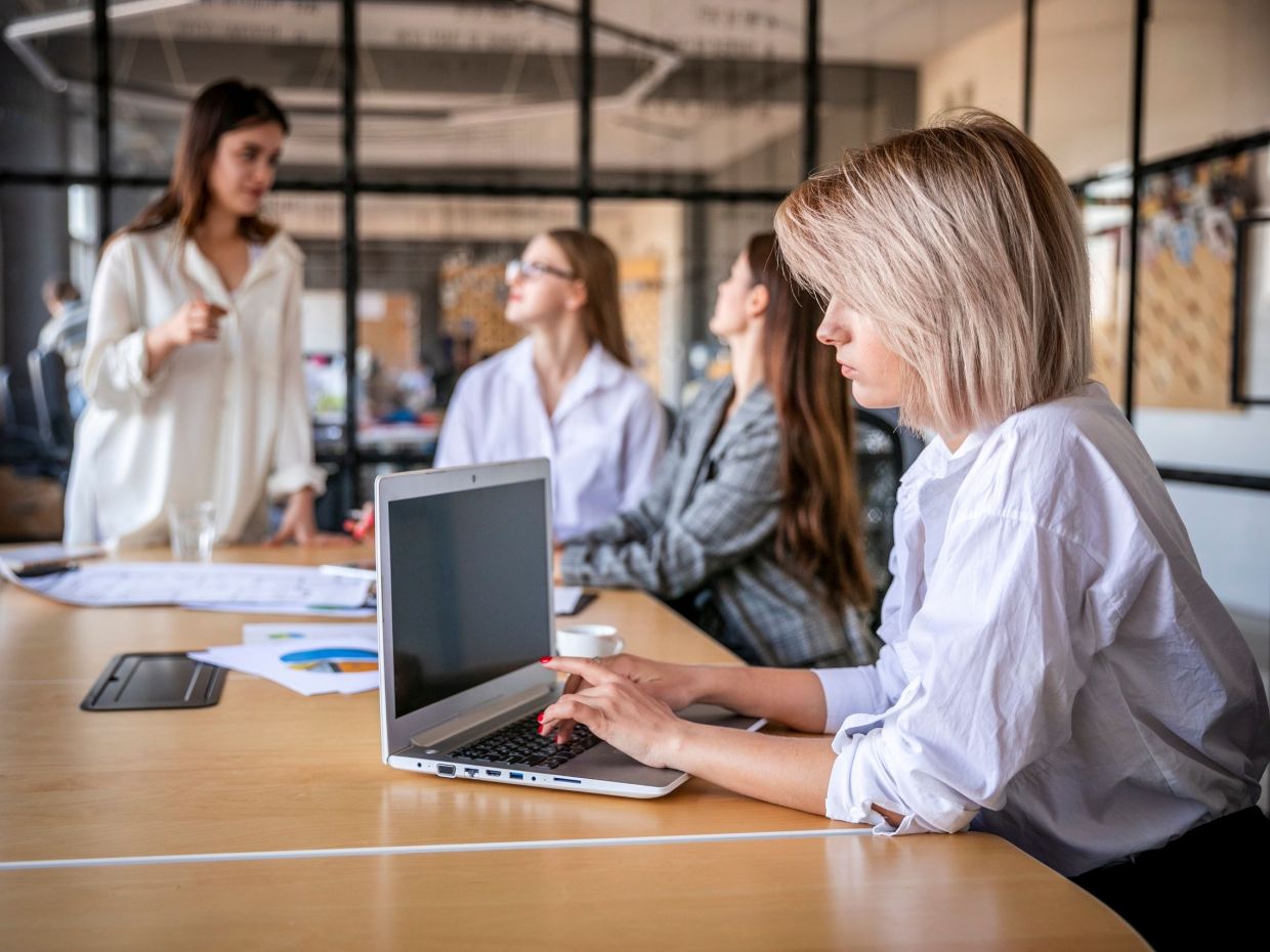 Εκφοβισμός στον χώρο εργασίας: Πώς να αντιμετωπίσεις έναν bully